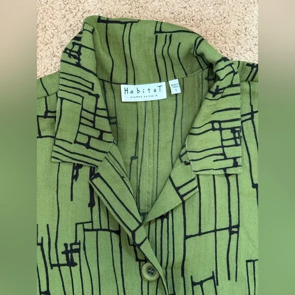 Habital Top Womens Small Green Black Long Sleeve Button Casual Ladies Preppy - Picture 2 of 6